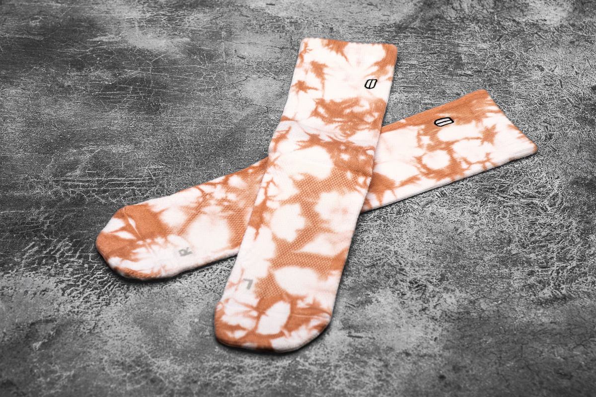 Nobull Crew Tie-Dye Men\'s Socks White Coral | Australia (CF7965)